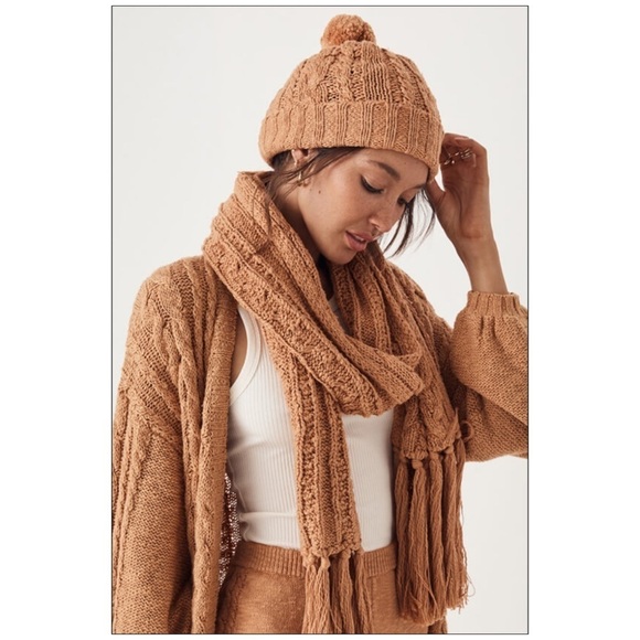 NWT Spell & The Gypsy Yellowstone Knit Beanie One Size - Picture 2 of 5